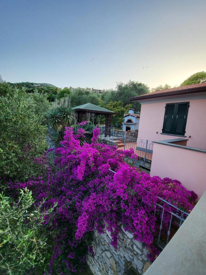 Villa Il Pettirosso لا سبيتسْيا المظهر الخارجي الصورة
