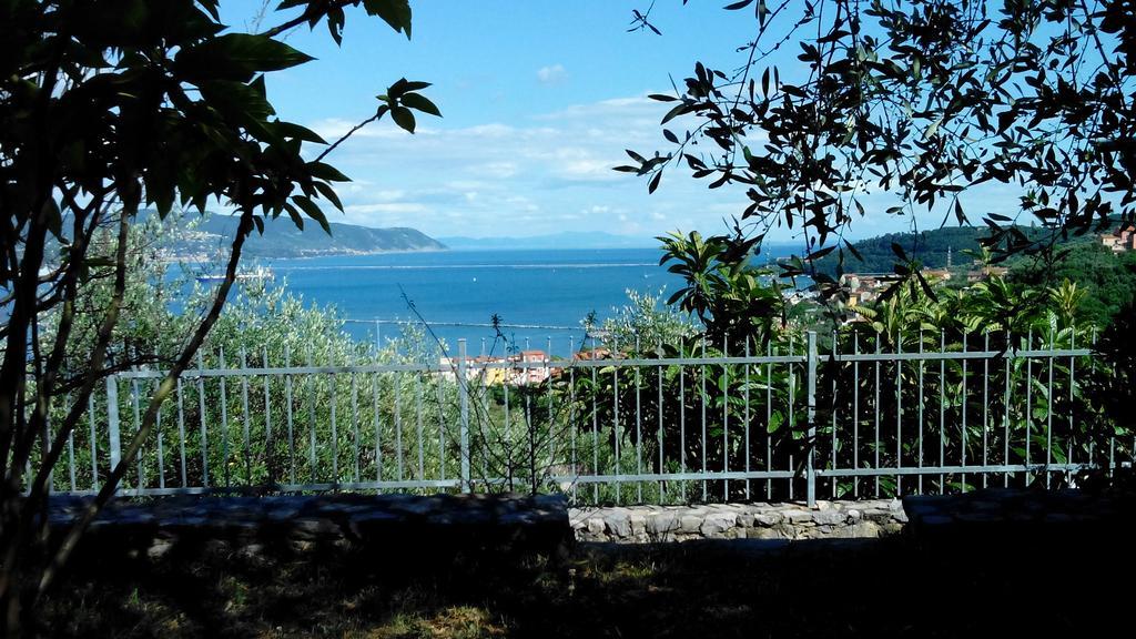 Villa Il Pettirosso لا سبيتسْيا المظهر الخارجي الصورة